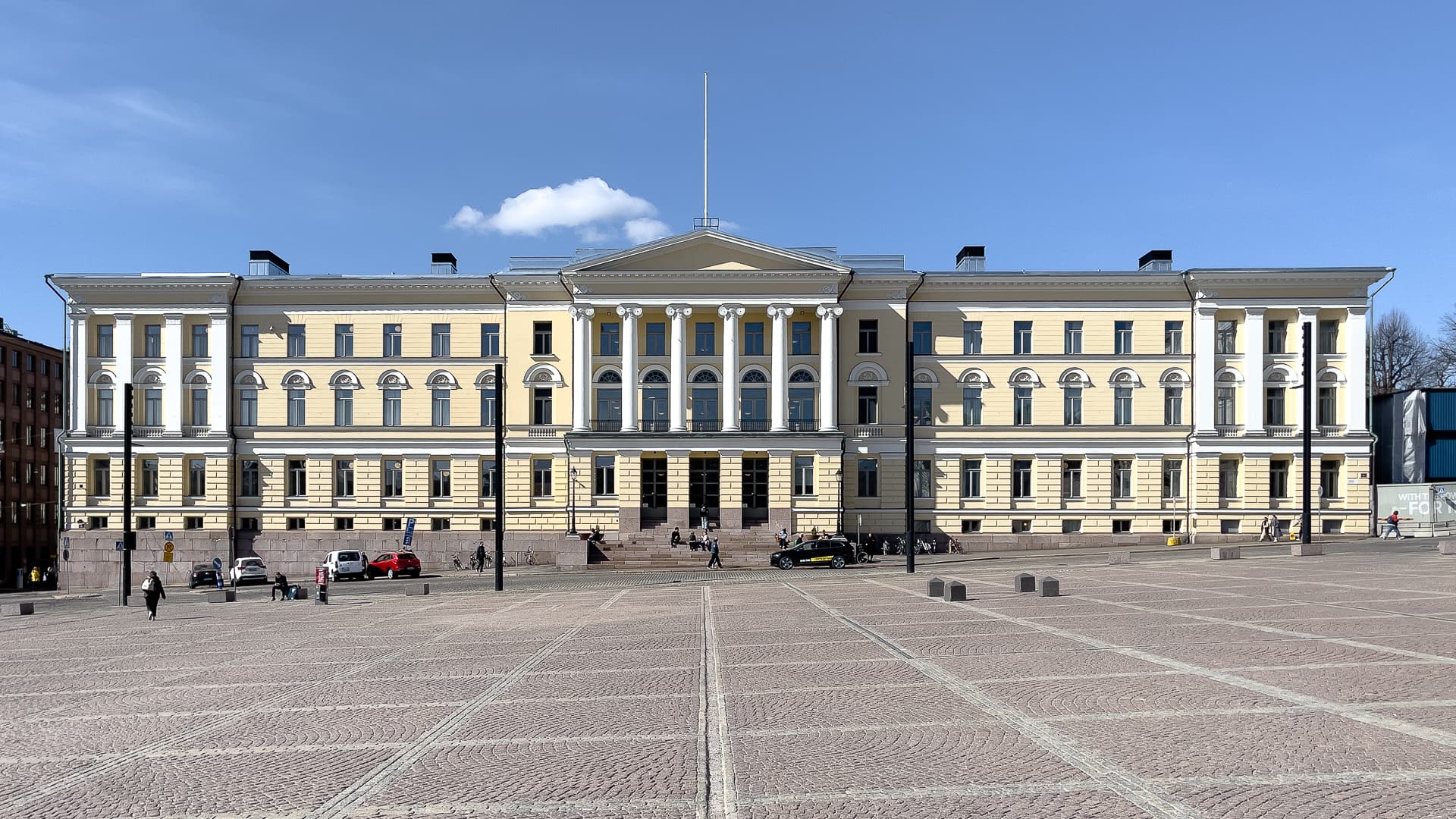 Helsinki Üniversitesi kampüs görüntüsü
